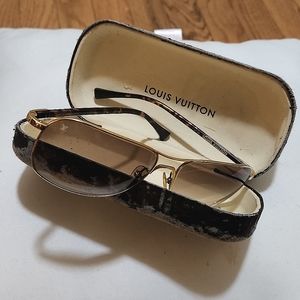 LOUIS VUITTON SUNGLASSES